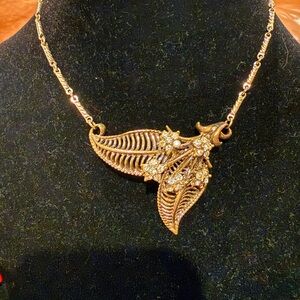 Coro Gold Leaf Choker Necklace with Crystal Accents